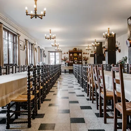 Hotel Trinquet
