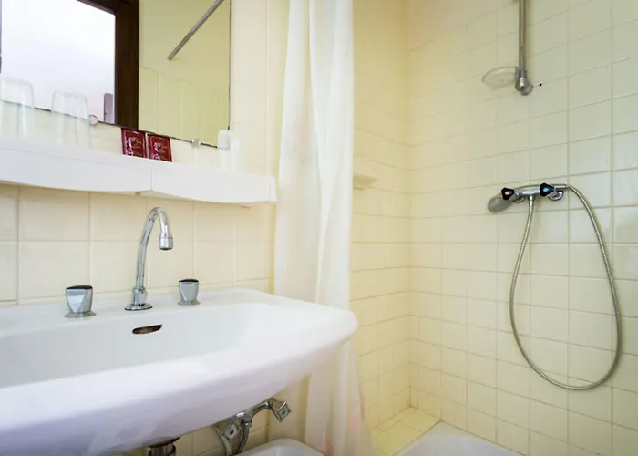 Hotel Trinquet Hotel Saint-Pee-sur-Nivelle